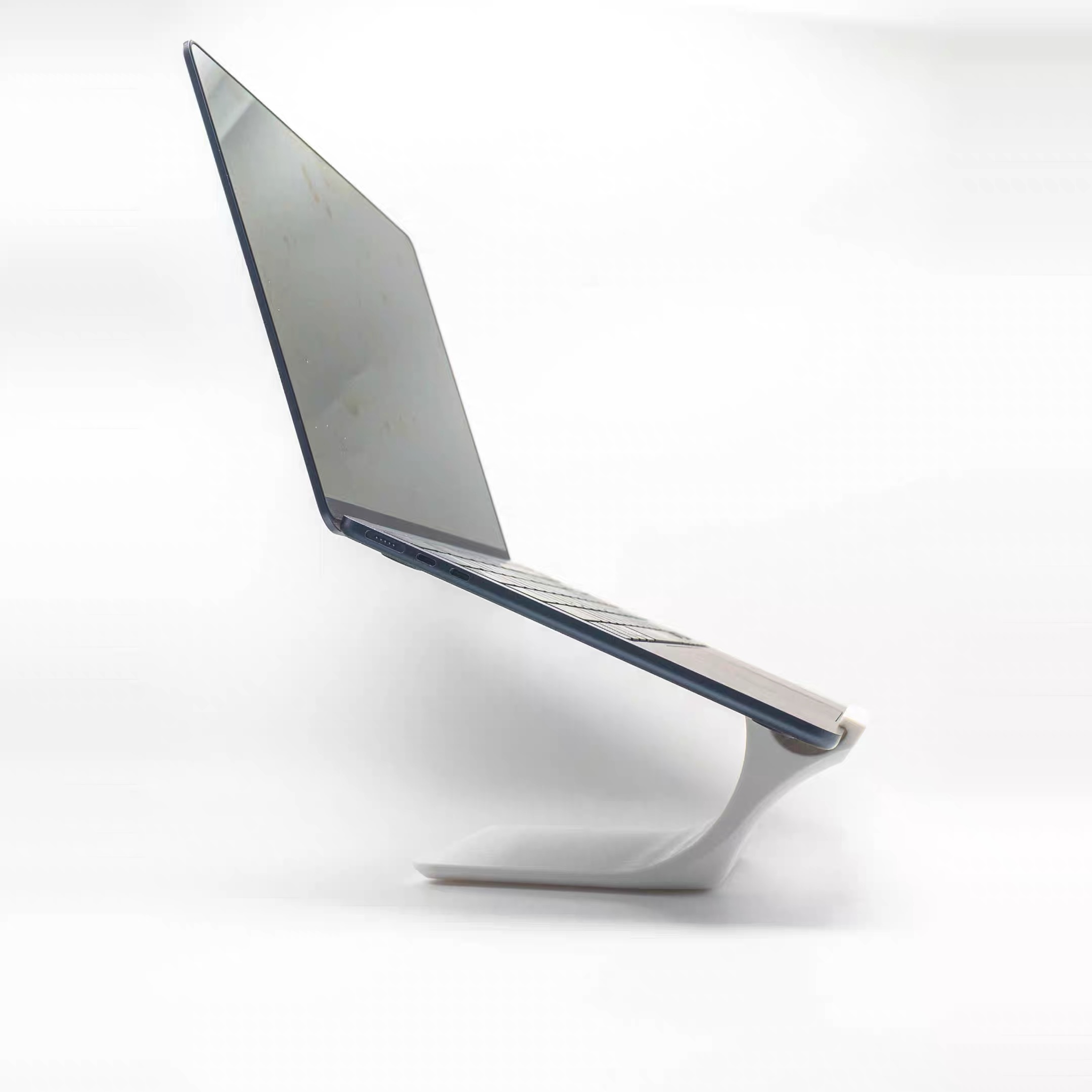 3D Printing Laptop Stand - 3Dプリントデザイン、PETGカーボンファイバー、ノートパソコンスタンド、ほとんどのノートパソコンモデルに対応、高さ調整可能な縦型ユニバーサルスタンド