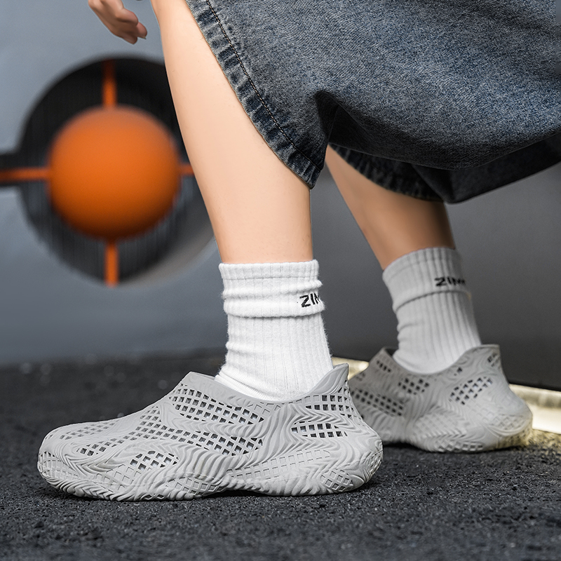 メンズ3DプリントPOEクロッグス　通気性抜群　中空デザイン - 3D Printing Outsole のレビューと価格